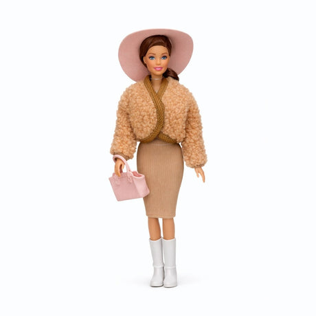 Papusa fashion cu accesorii, tinuta eleganta, palarie si geanta, bej, 32.5 cm