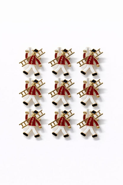 Set 12 brose martisor cosar norocos cu scara 15x9cm