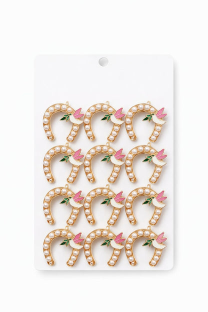 Set 12 brose Martisor pe carton prezentare, 17x10 cm, Cadou 1 Martie, Potcoava cu porumbel