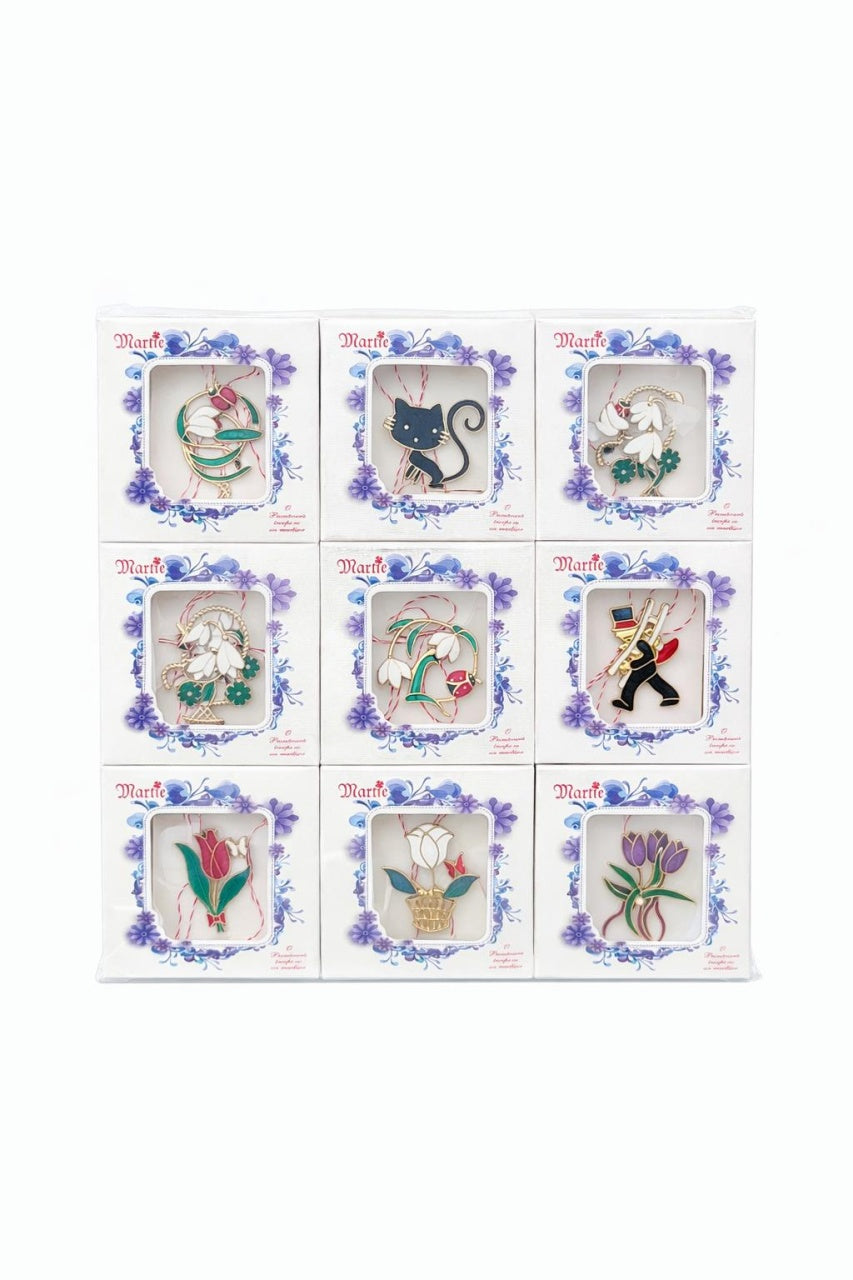 Set 18 brose martisor marime medie ambalaj individual elegant 8.5x8.5 cm