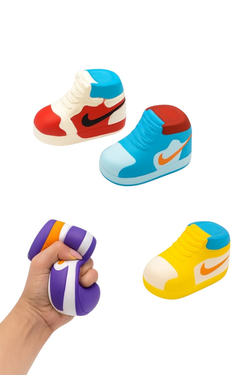 Set 4 jucarii antistres Sneaker Squishy , pantofi moi, mari, colorati, super relaxanti