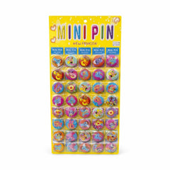 Set 40 insigne rotunde 3 cm cu personaje vesele, display 13x38 cm
