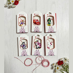 Set 45 martisoare din silicon pentru copii figurine vesele ambalate individual 10x4.5 cm