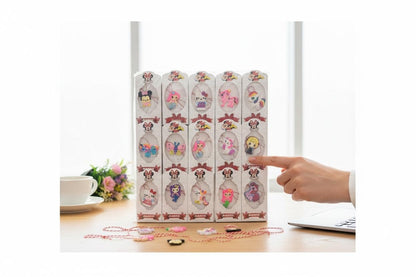 Set 45 martisoare din silicon pentru copii figurine vesele ambalate individual 10x4.5 cm