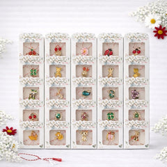 Set 50 Brose Martisor Metalice cu Snur Traditional, Modele Diverse, Ambalate Individual 6x1x5.5 cm