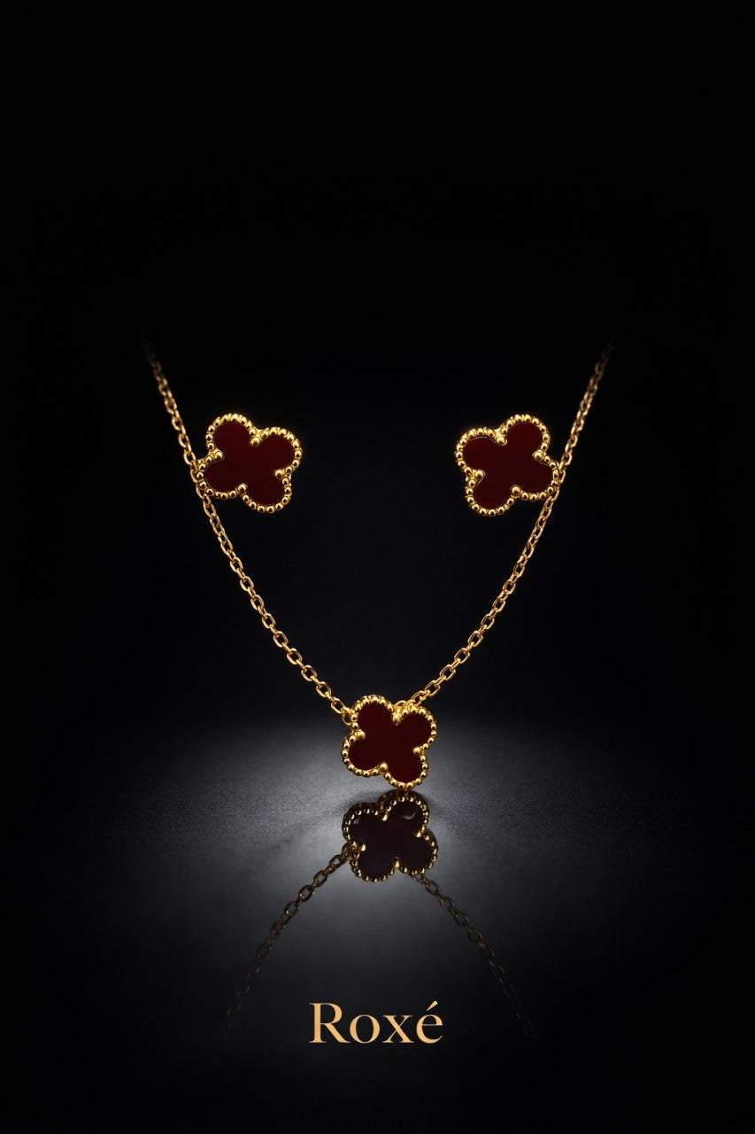 Set bijuterii Roxé auriu cu trifoi bordo, colier si cercei eleganti