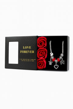 Set Cadou Luxury cu 6 Trandafiri din Sapun si Bratara Surprise + PUNGA Love Forever