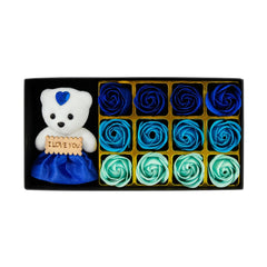Set Cadou Ursulet I Love You cu 12 Trandafiri din Sapun, Cutie Eleganta, 22x11x5 cm