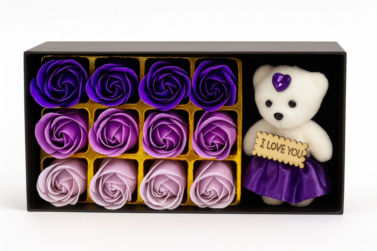 Set Cadou Ursulet I Love You cu 12 Trandafiri din Sapun Mov, Cutie Premium, 22X11X5CM