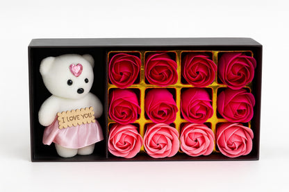 Set Cadou Ursulet I Love You cu 12 Trandafiri din Sapun Roz, Cutie Premium, 22X11X5CM