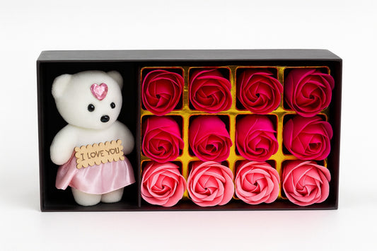 Set Cadou Ursulet I Love You cu 12 Trandafiri din Sapun Roz, Cutie Premium, 22X11X5CM