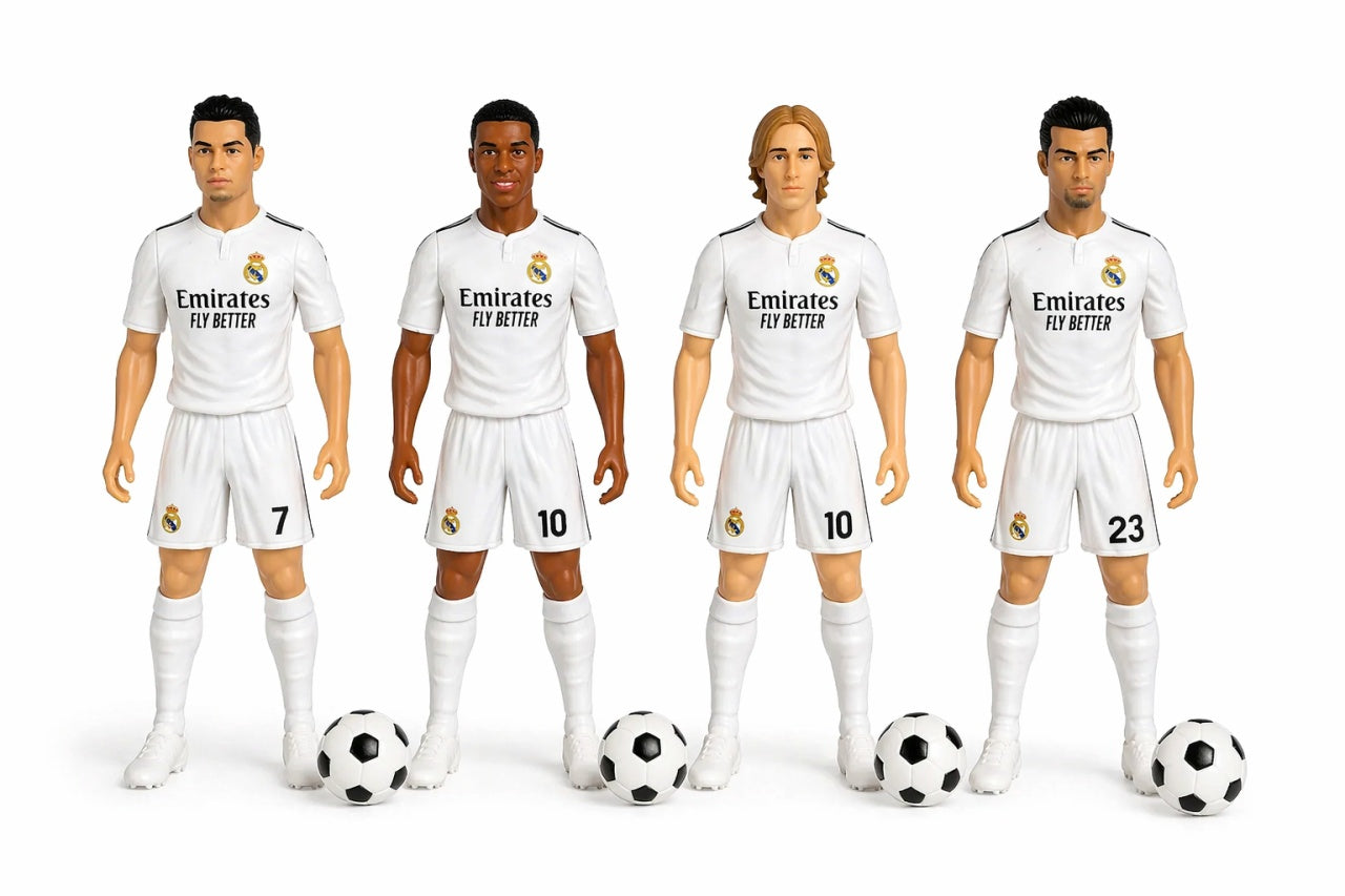 Set Figurine Fotbaliști 24 cm –cu Mingi de Fotbal și Suporturi de Expunere