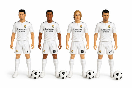 Set Figurine Fotbaliști 24 cm –cu Mingi de Fotbal și Suporturi de Expunere