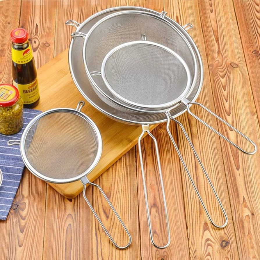 Strecuratoare bucatarie inox 16 cm, sita metalica fina pentru ceai si alimente
