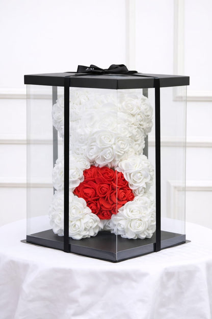 Ursulet decorativ din trandafiri din spuma alb cu inima rosie in cutie transparenta